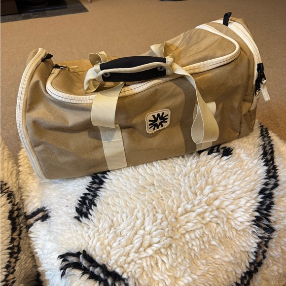 Walker Goods States Duffel - Picture 2 of 3